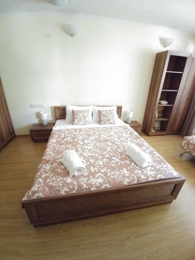 Sun Apartments City Centre Odessa Dış mekan fotoğraf